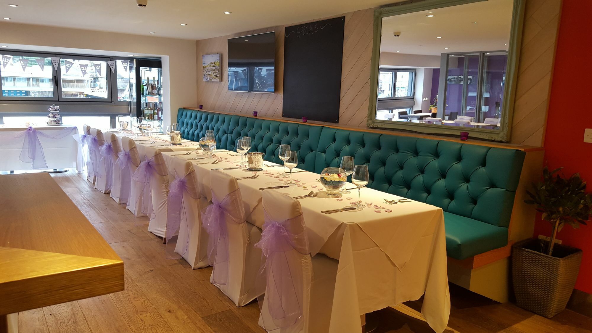 לו Portbyhan Hotel מראה חיצוני תמונה