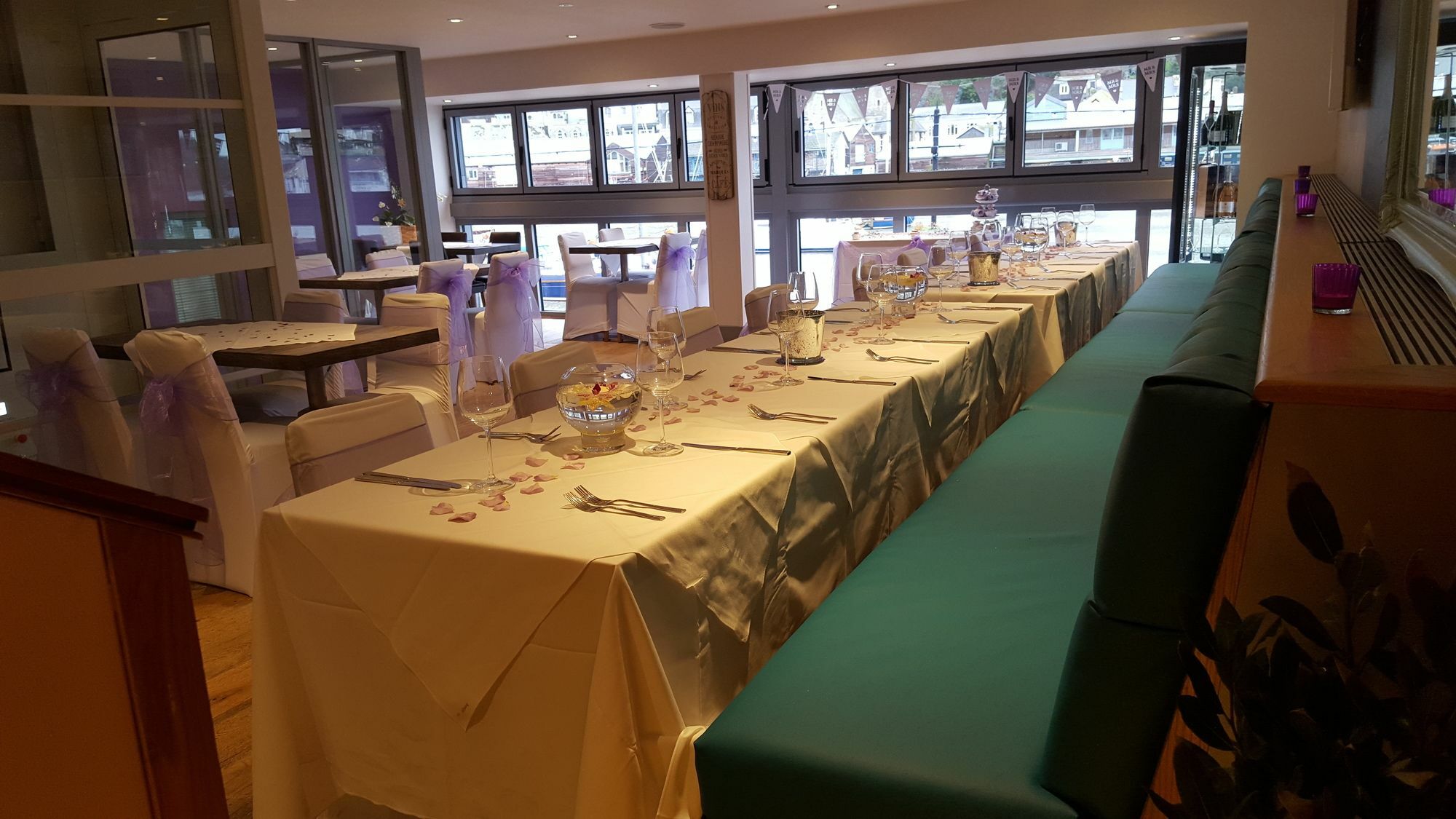 לו Portbyhan Hotel מראה חיצוני תמונה